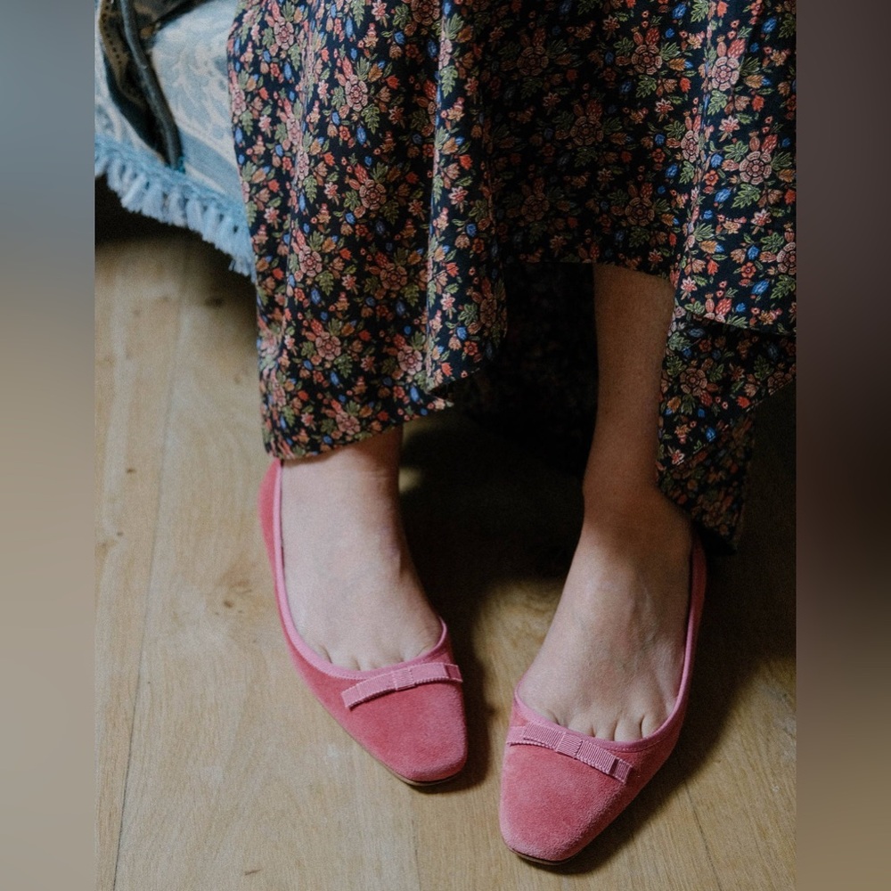 Doen Pink Suede Ballet Flats with Bow